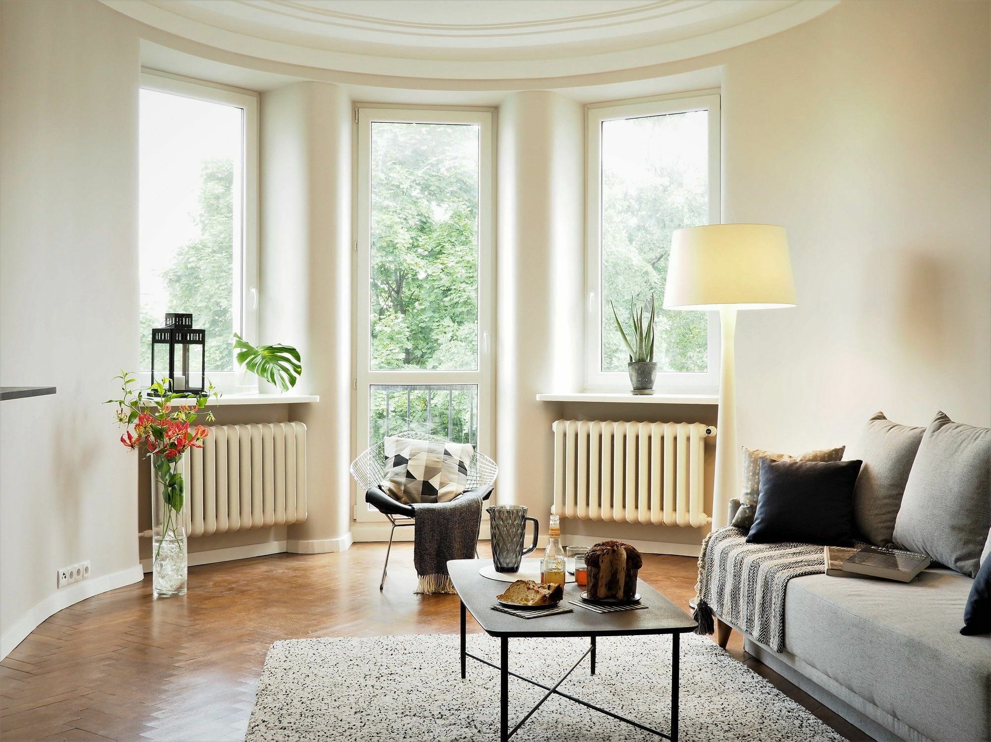 Classic Apartment In Варшава Екстериор снимка