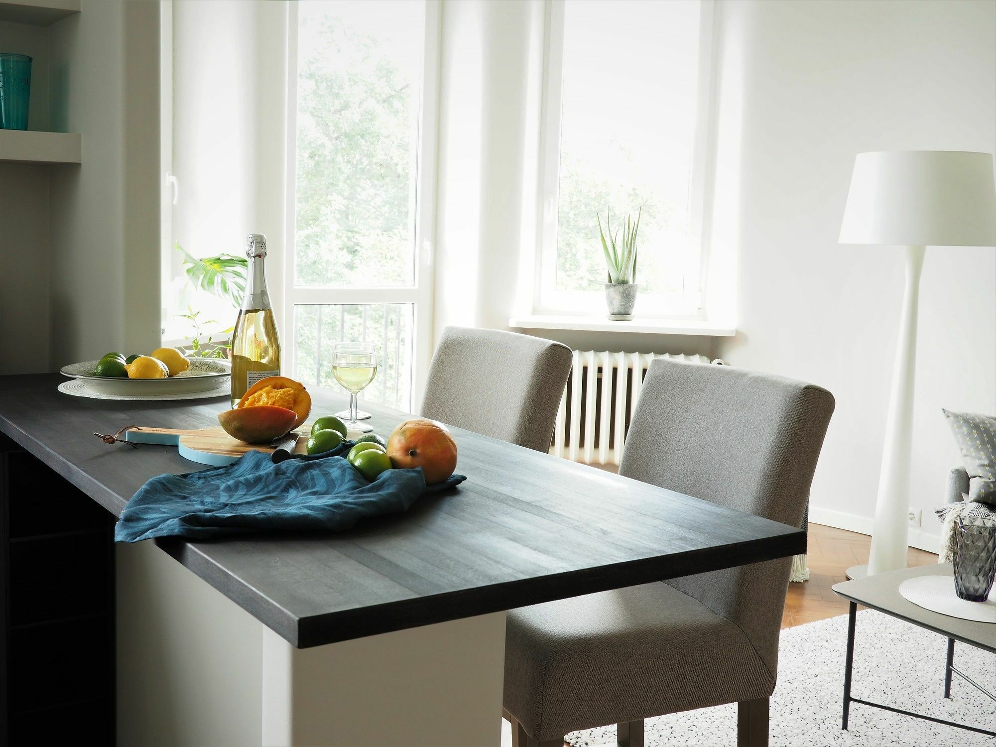 Classic Apartment In Варшава Екстериор снимка